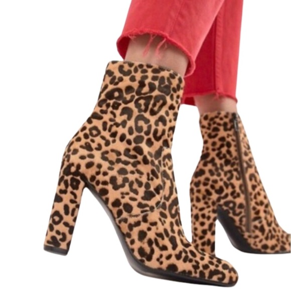 STEVE MADDEN Pixie Printed Cow Hair Boots in Leopard - Picture 1 of 16